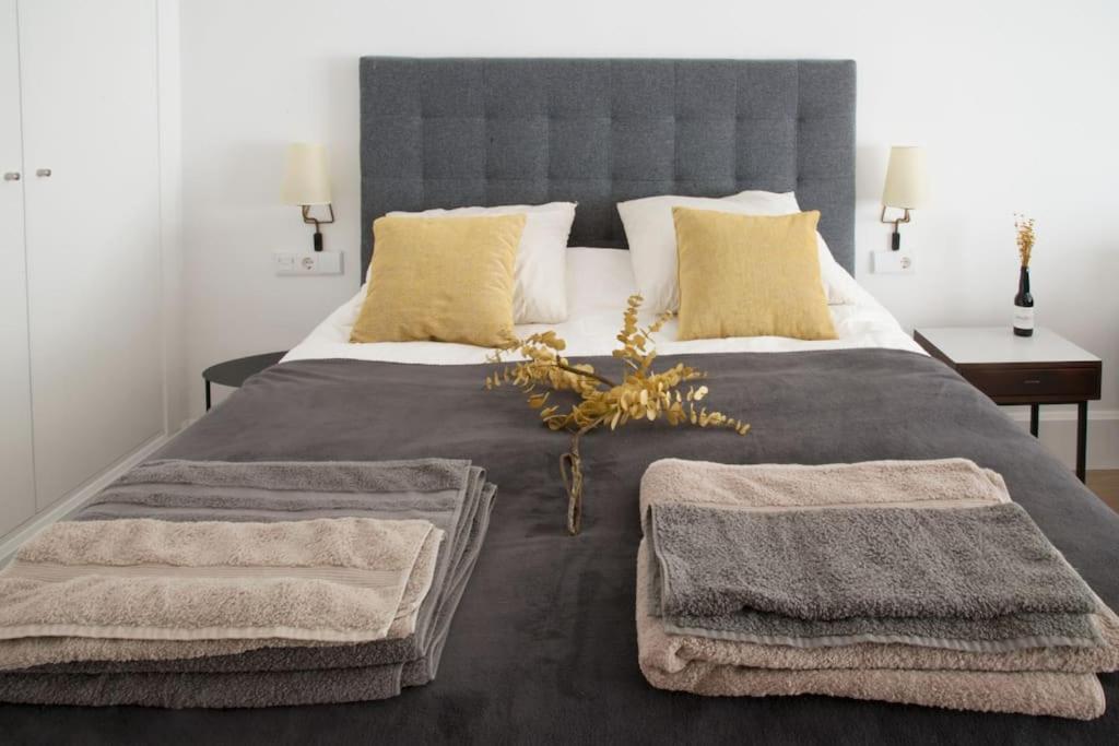 Appartement En Triana, Tranquilo, Independiente
